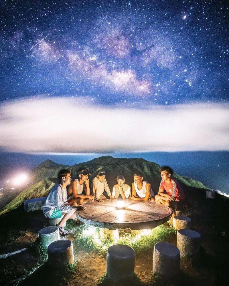 逃出平静乡村